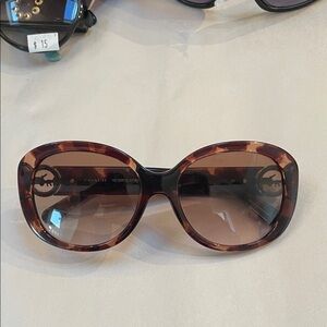 NWT Coach Pink Tortoise sunglasses
